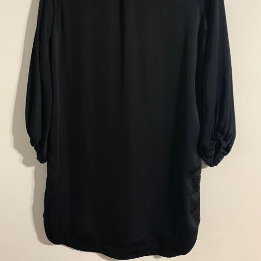 Dress - Picture 6 of 6